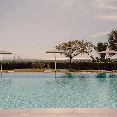 Hotel Masseria Del Carboj 4*